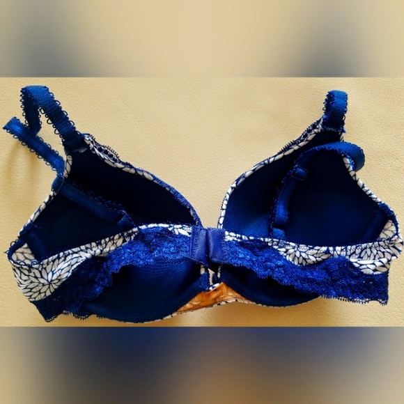 Ambrielle  bra - Picture 3 of 7